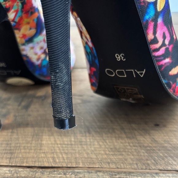 Aldo Multicolor Floral Heels - Picture 9 of 9
